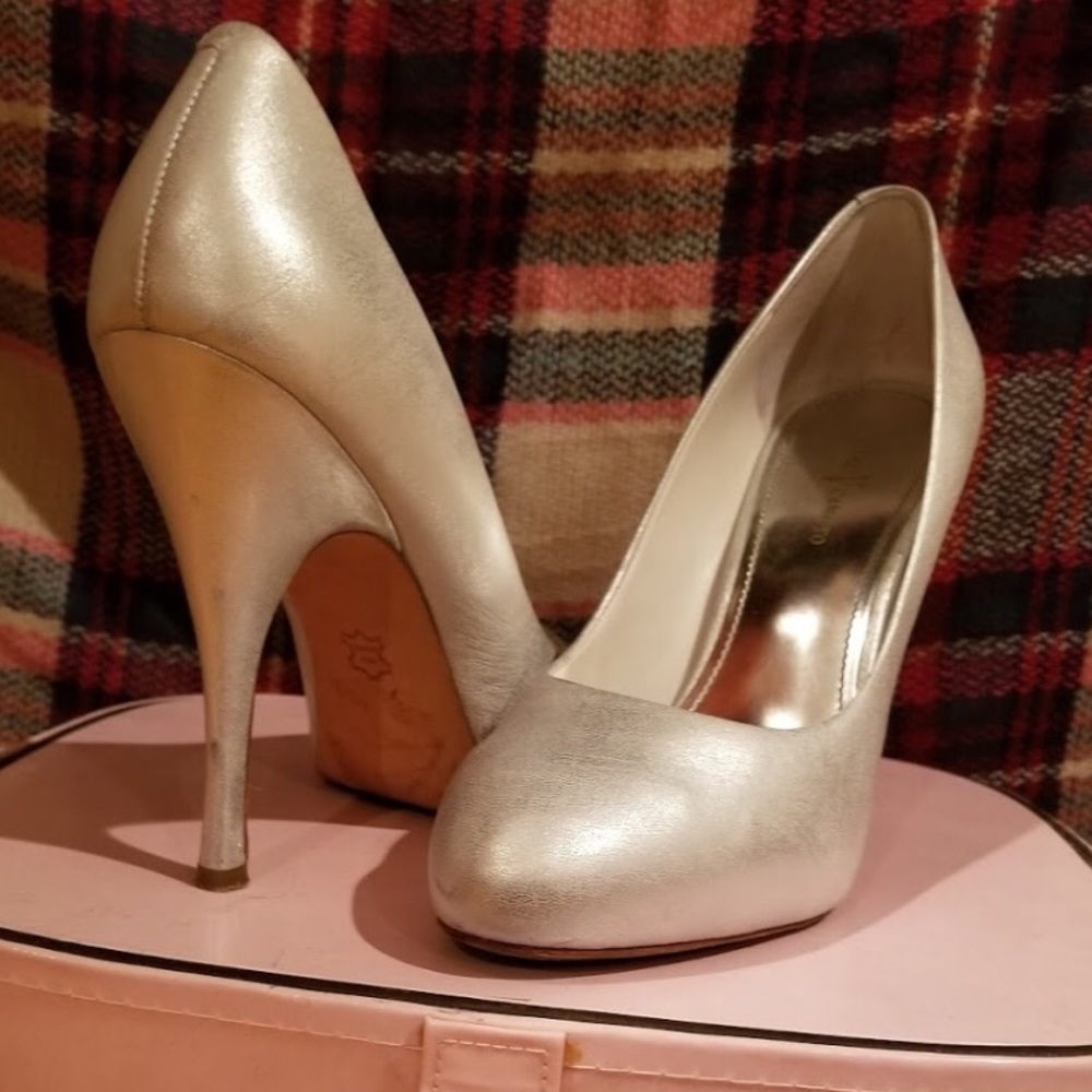 Stunning Vince Camuto Heels!
